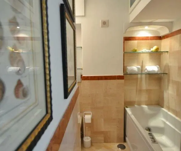 Casa Gadeamus Via Le Botteghe 12 Apartamento Capri